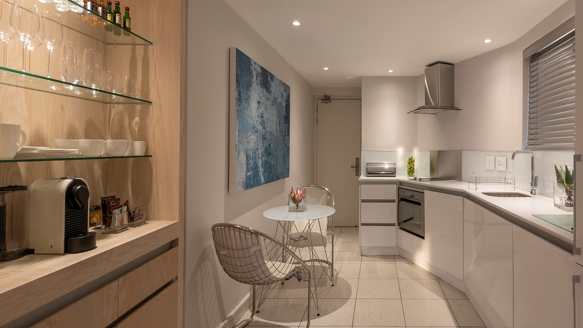 south-beach-camps-bay-pool-terrace-plus-suite-9